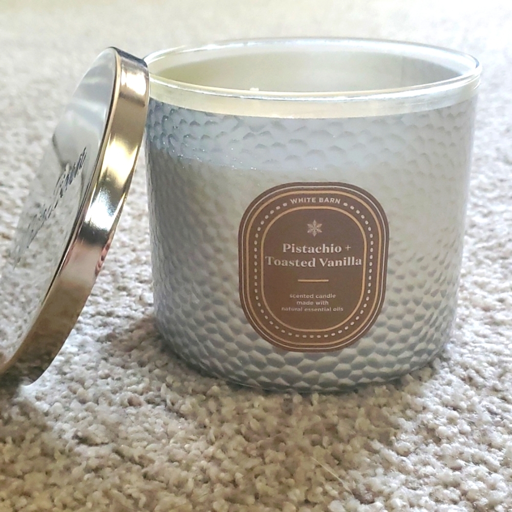 Pistachio and Toasted Vanilla candle